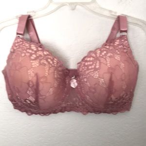 PRETTY LIGHT PINK PUSH-UP BRA SIZE 40DD BY YOUMITA NWOT EXCELLENT CONDITION!